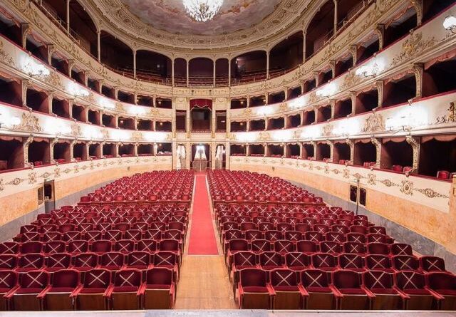 Teatro Puccini Firenze